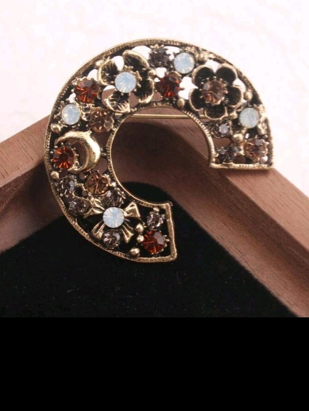 Luxury Double C Brooch